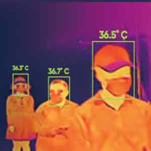 picture illustrating the thermal body temperature detection in action